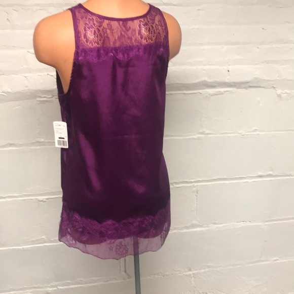 Cute tank top in gorgeous purple shade - Picture 2 of 3